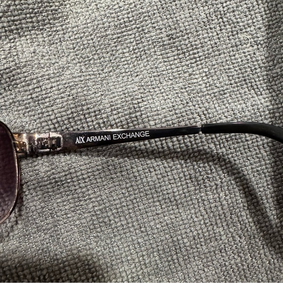 Classic Armani Exchange Sunglasses With Case - Picture 5 of 10
